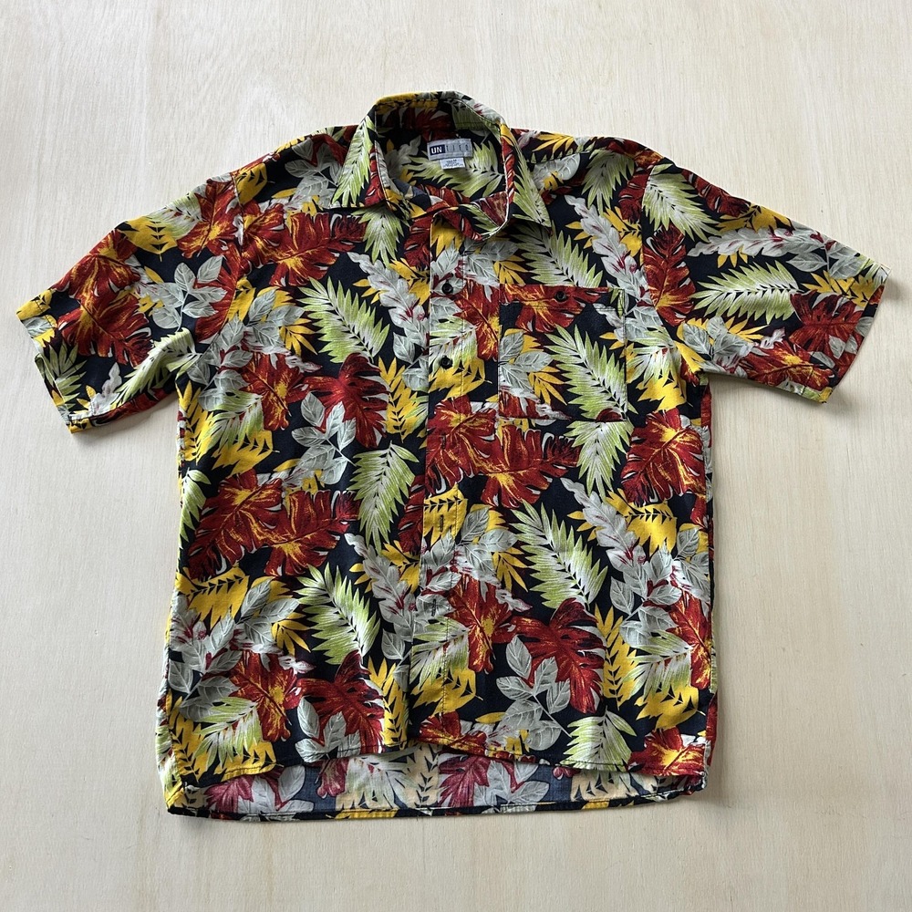 Vintage UNTIED‎ Shirt Mens Medium Multicolor Floral Short Sleeve Button Up Rayon